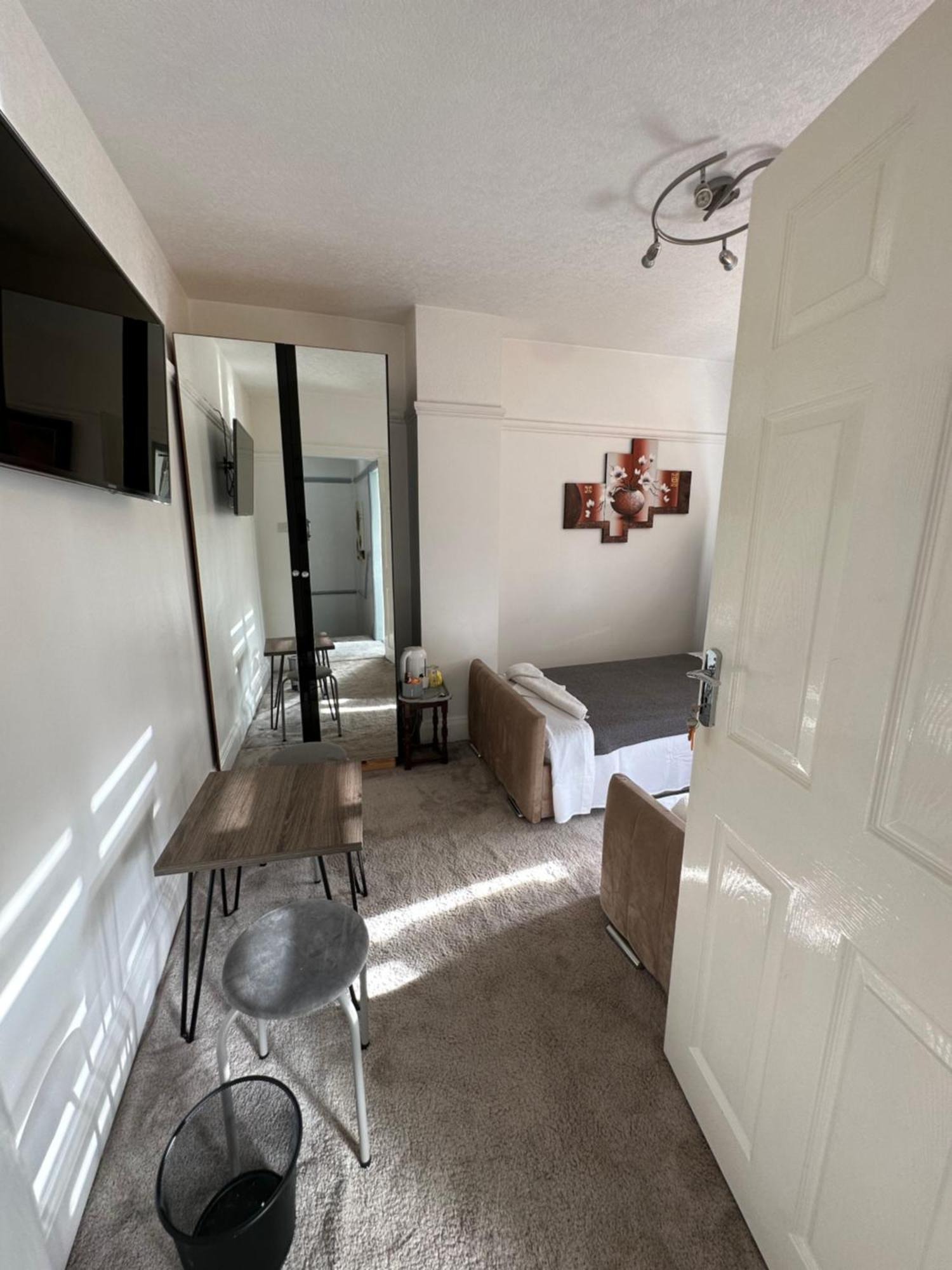 Sheri'S Home Away London Exterior photo
